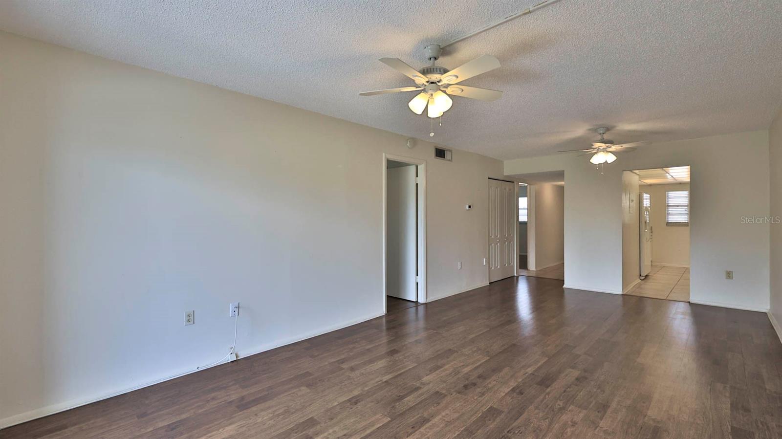 CAPTAINS QUARTERS - Residential