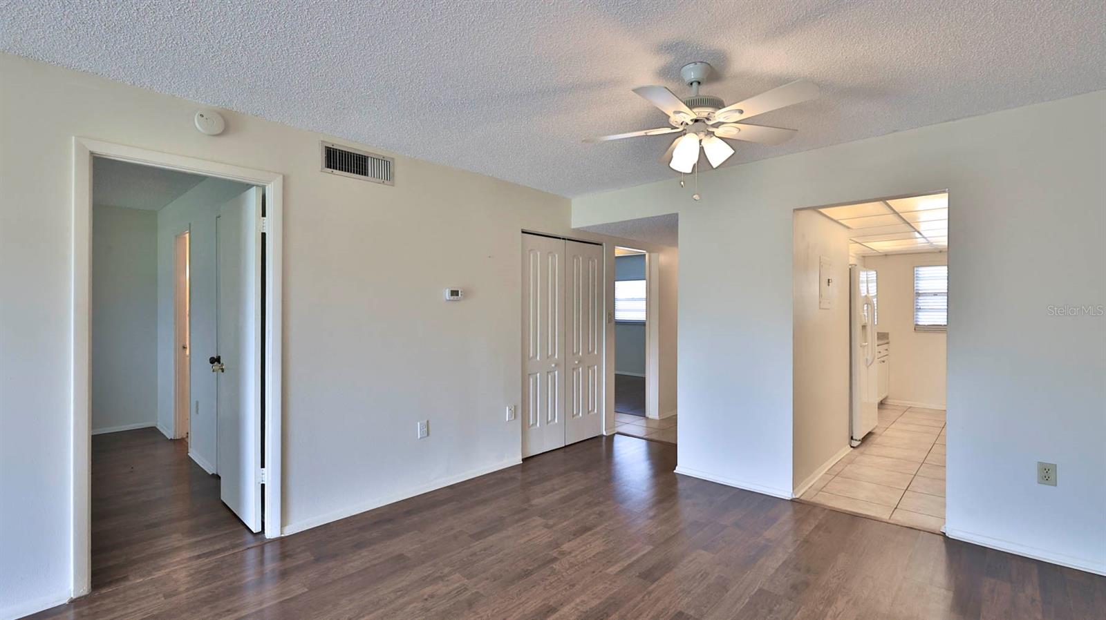 CAPTAINS QUARTERS - Residential