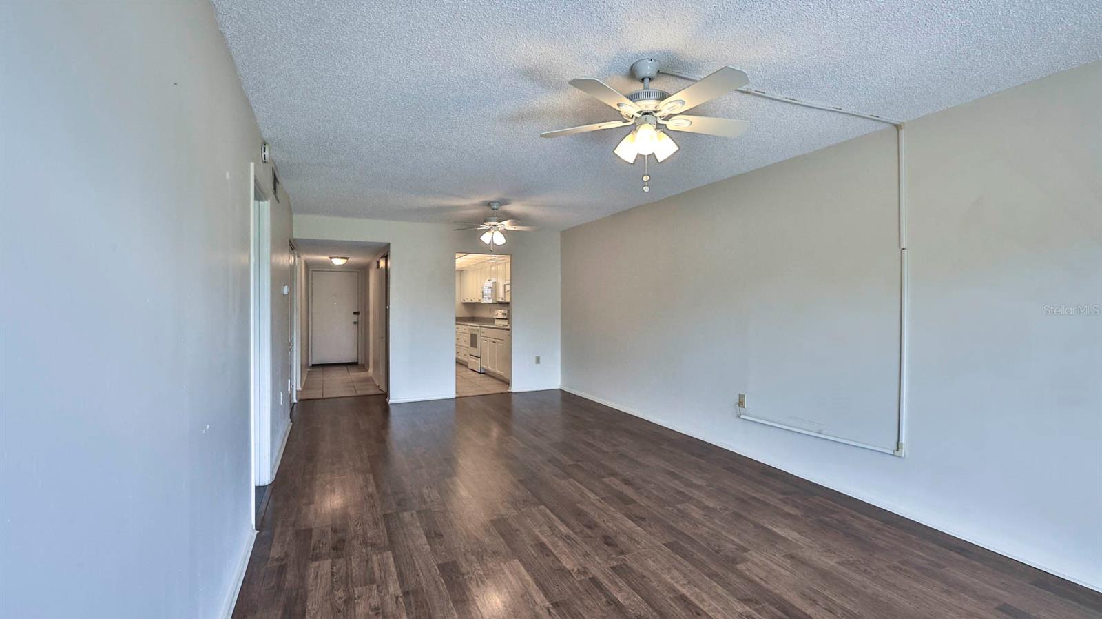 CAPTAINS QUARTERS - Residential