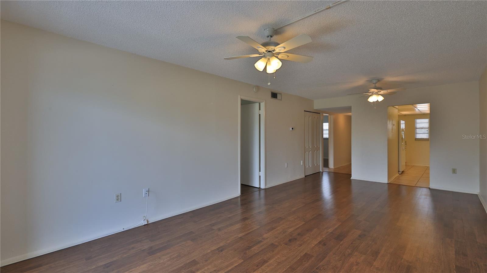 CAPTAINS QUARTERS - Residential