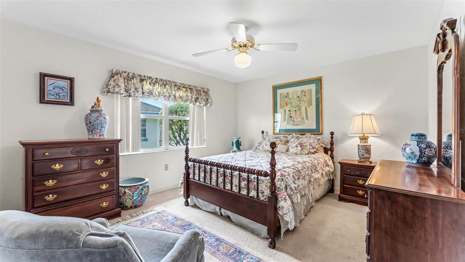 HUNTERS RUN - Residential