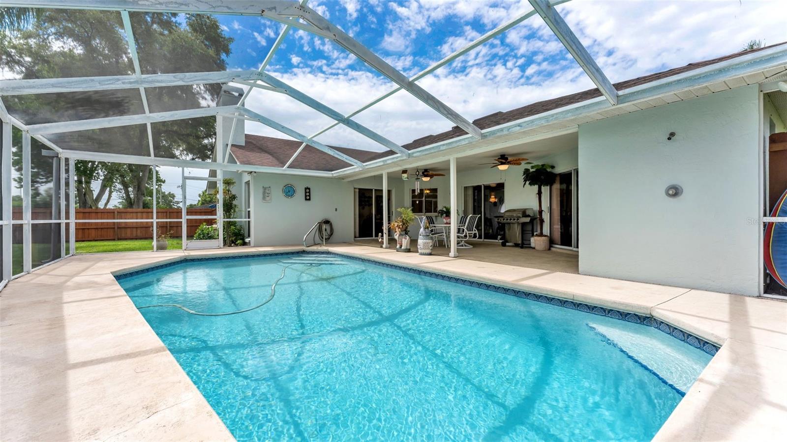 HUNTERS RUN - Residential