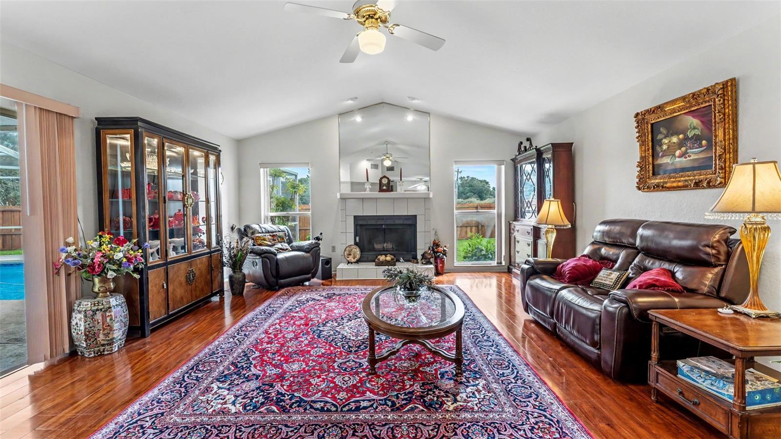 HUNTERS RUN - Residential