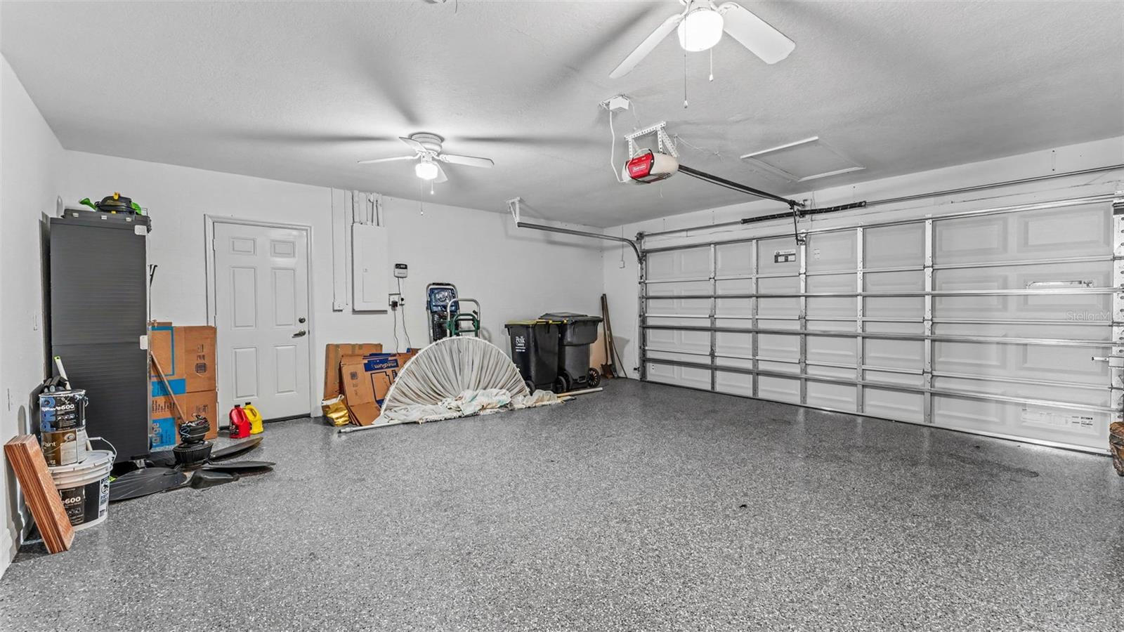 HUNTERS RUN - Residential
