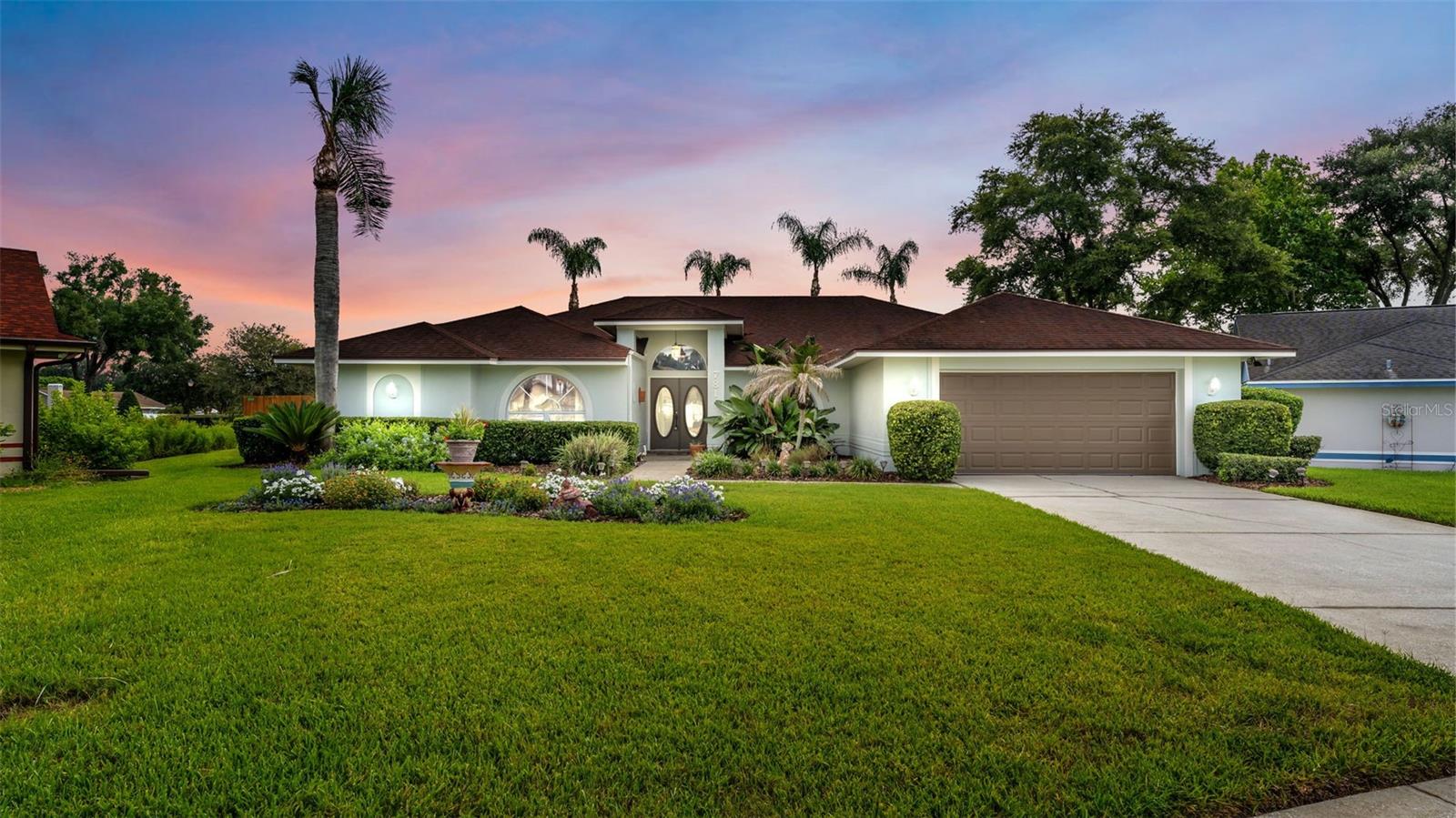 HUNTERS RUN - Residential