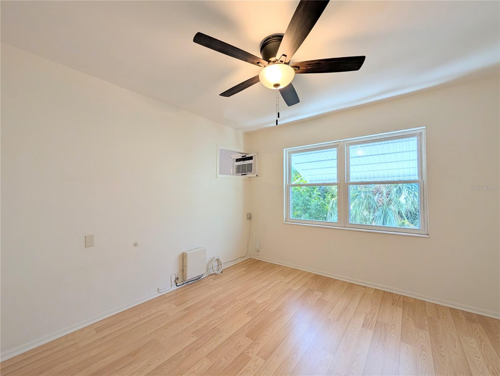BAYSHORE GARDENS APTS 5 - Residential