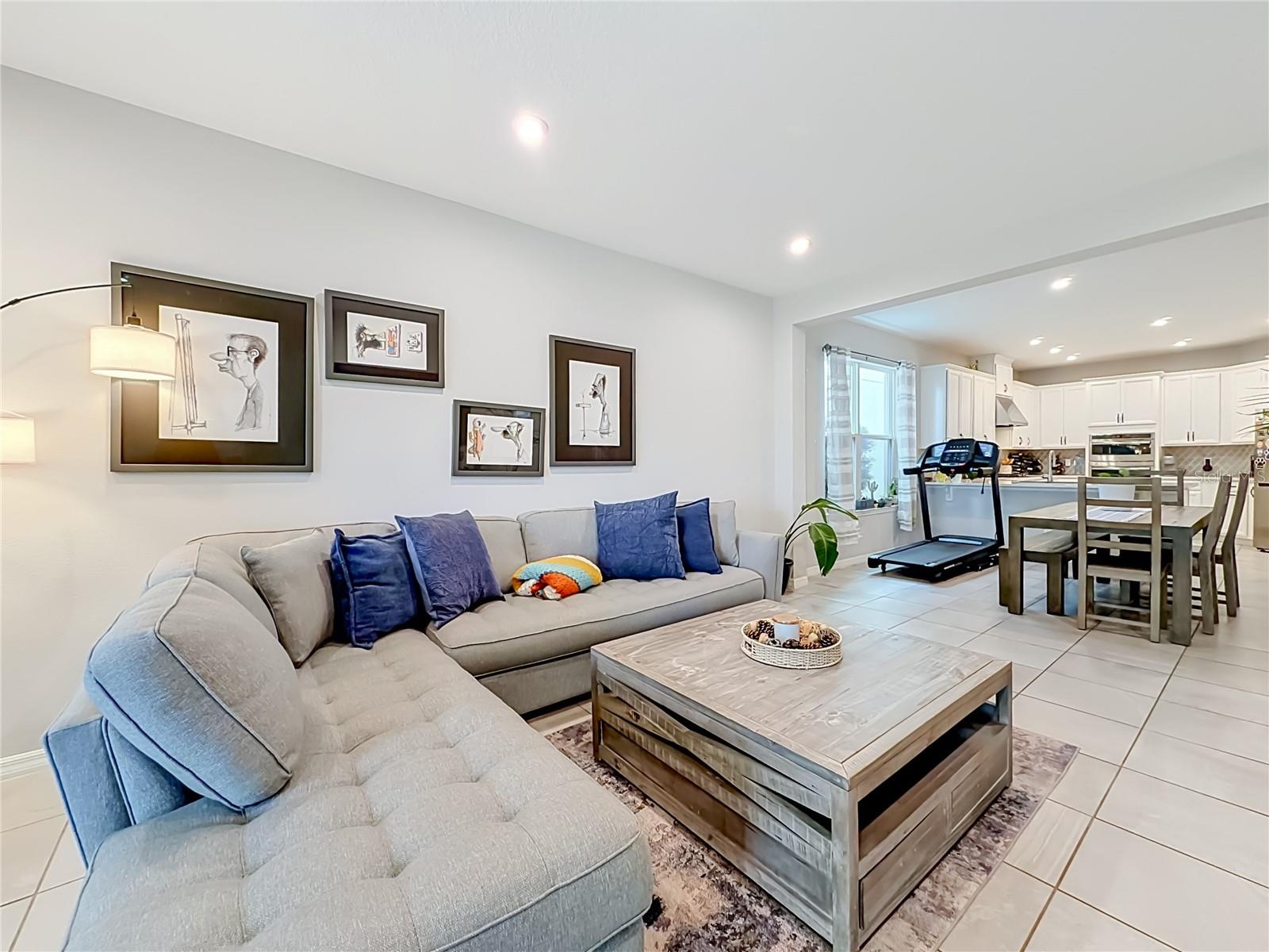 CRESTVIEW - Residential
