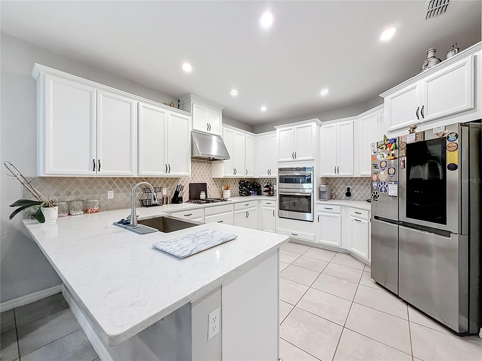 CRESTVIEW - Residential