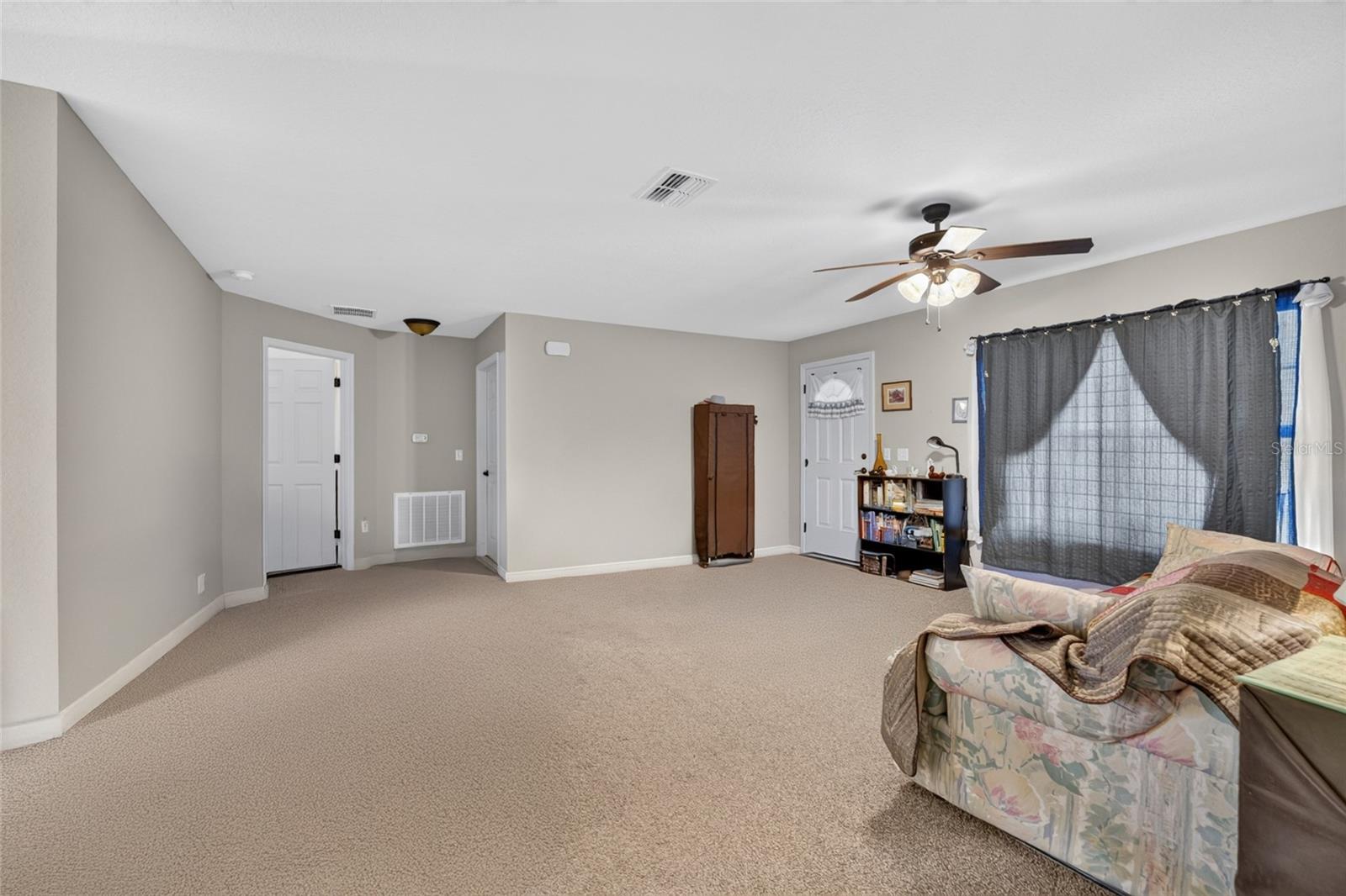 MARION OAKS UN 01 - Residential