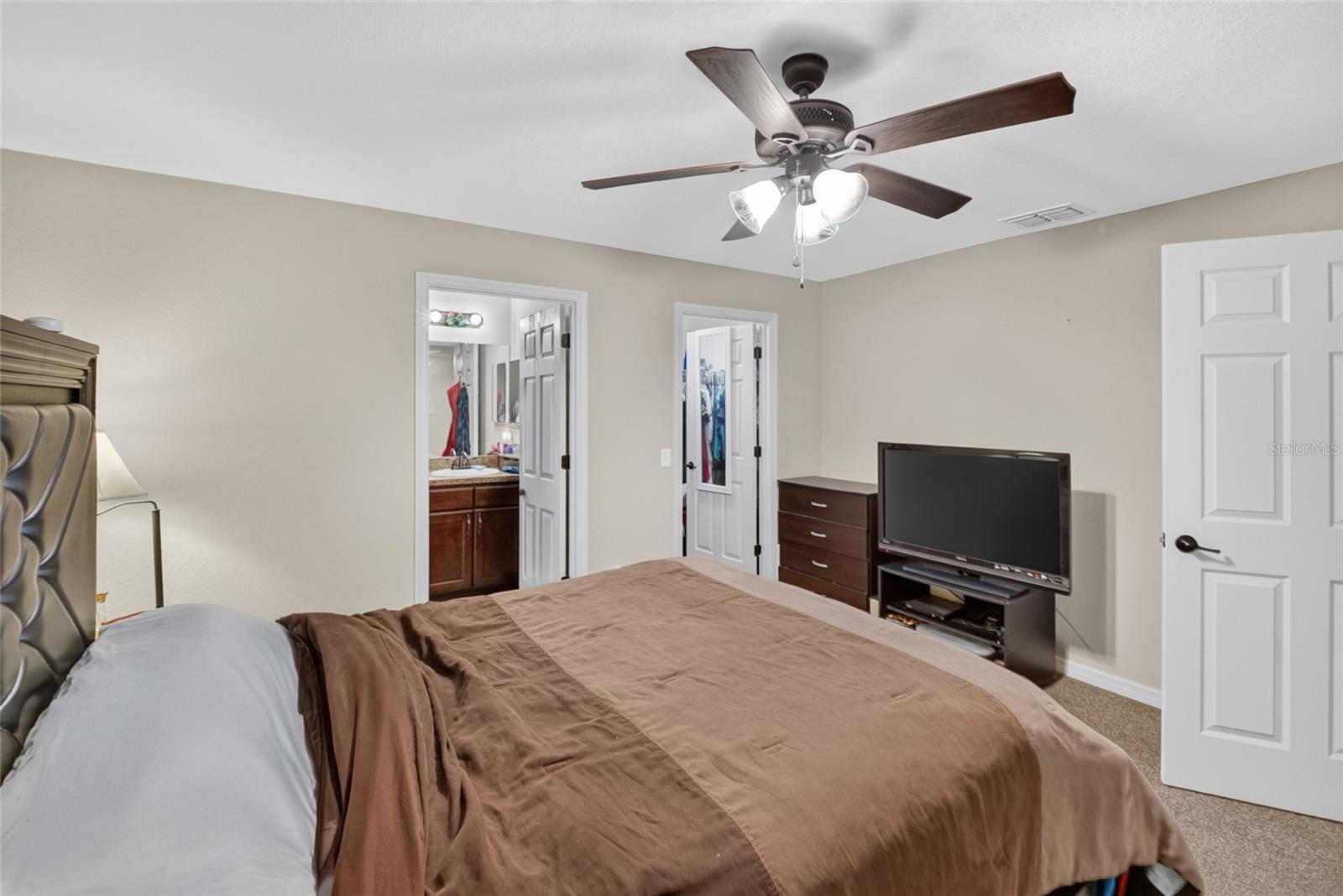 MARION OAKS UN 01 - Residential
