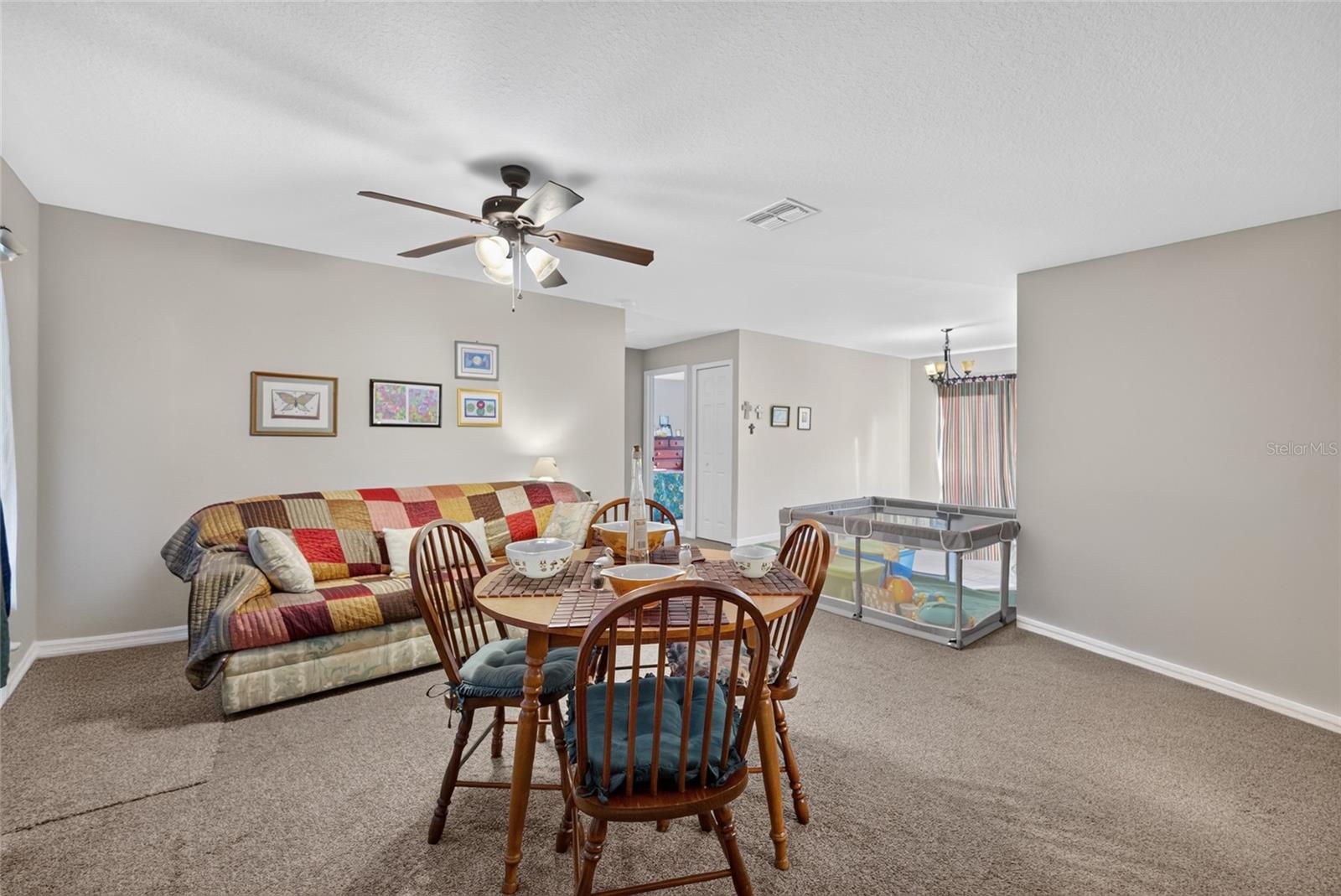 MARION OAKS UN 01 - Residential