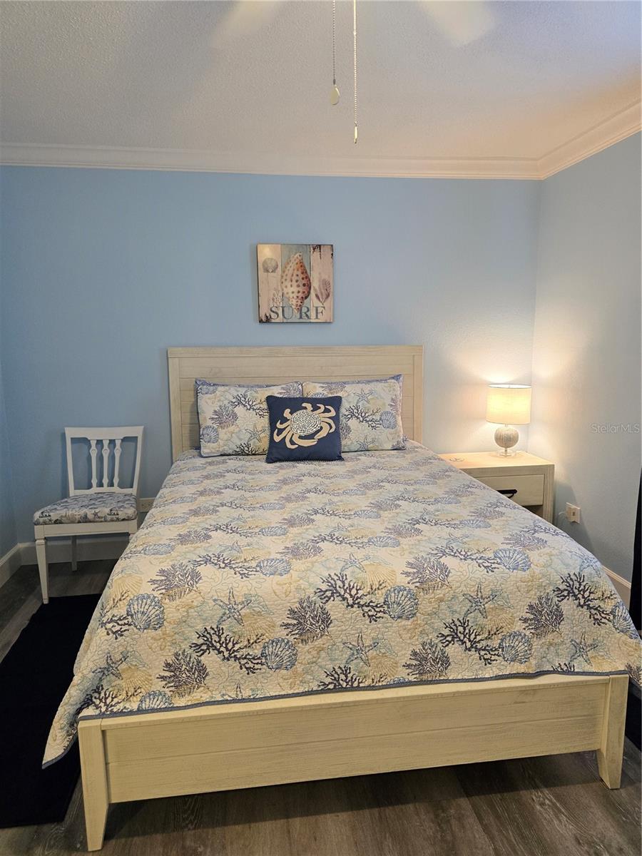 TROPICAL BREEZE CONDO - Residential