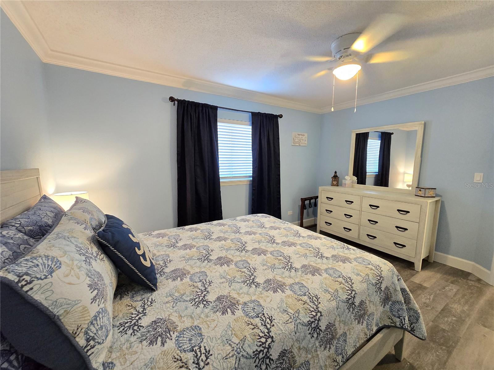 TROPICAL BREEZE CONDO - Residential