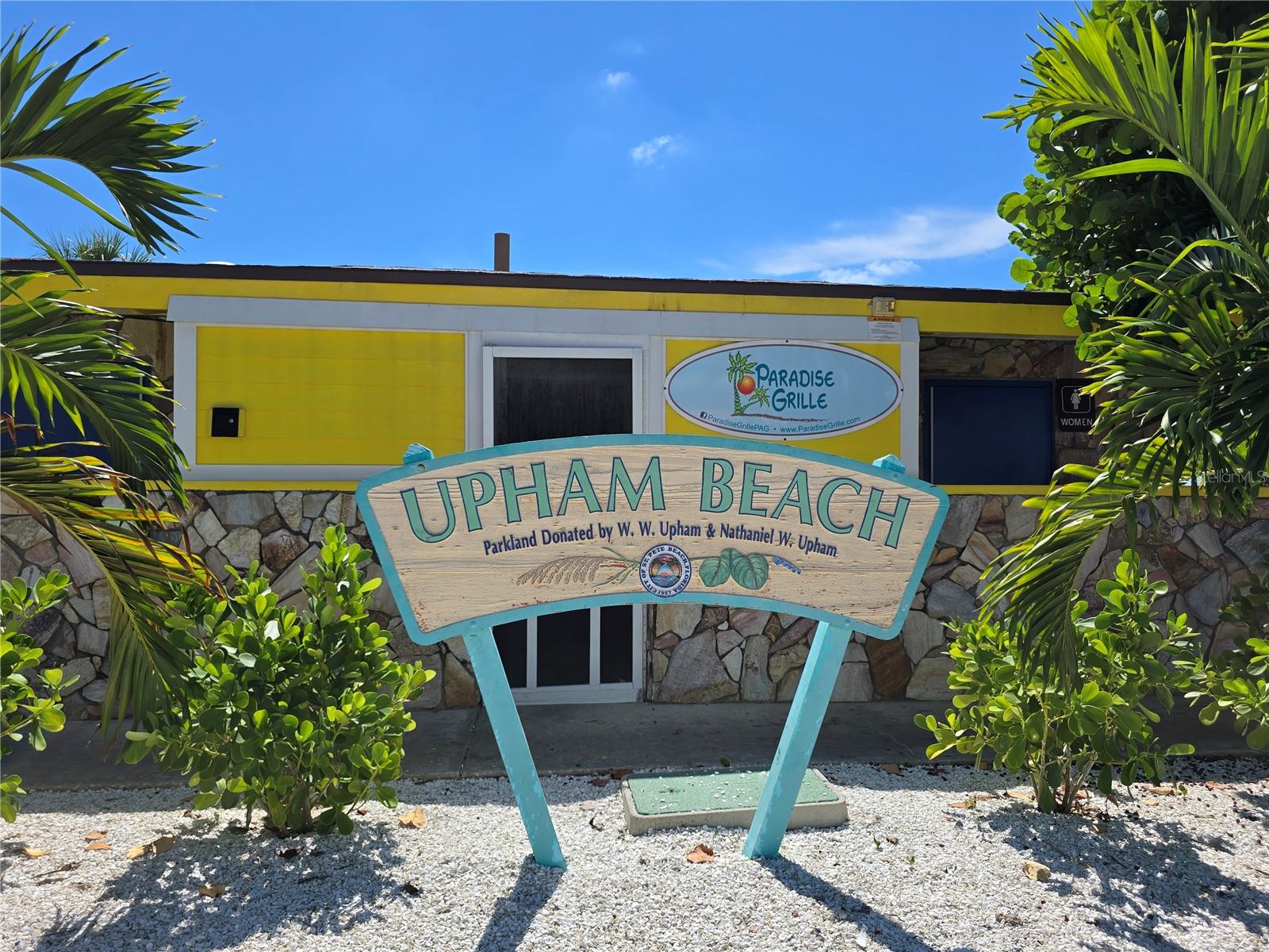 TROPICAL BREEZE CONDO - Residential