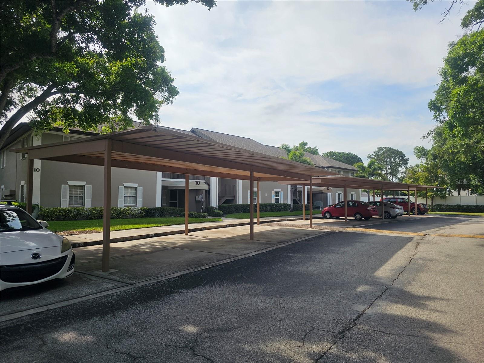 BAY OAKS CONDO - Residential
