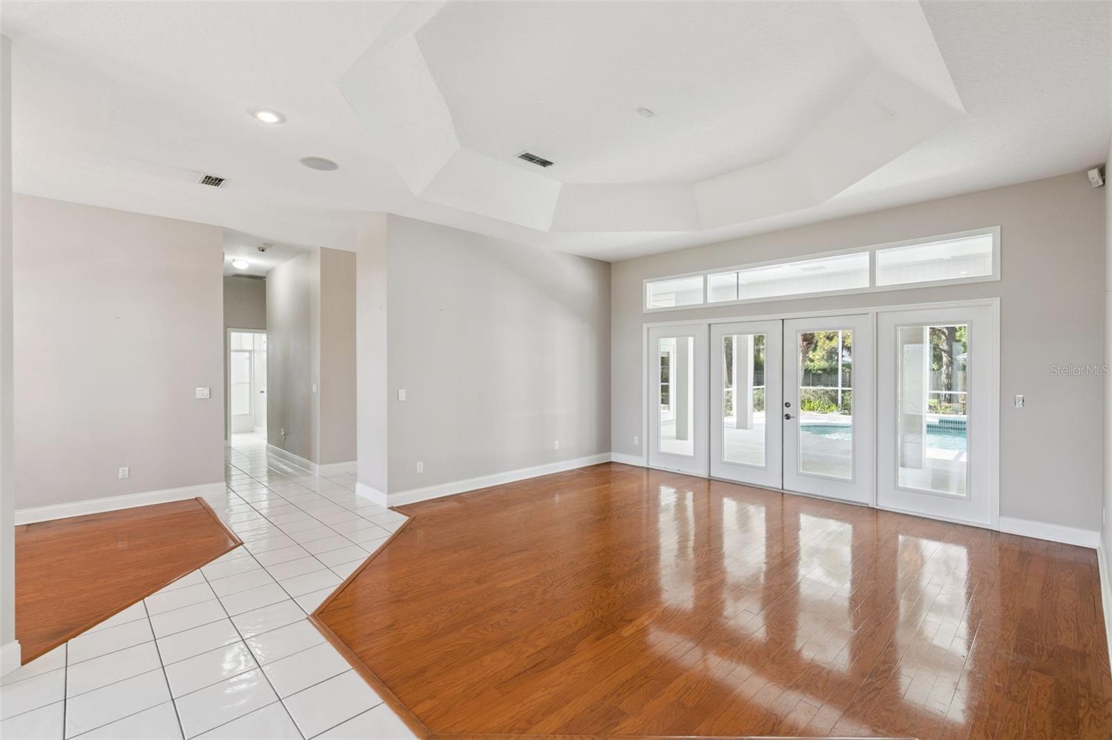 MEADOW BROOKE - Residential
