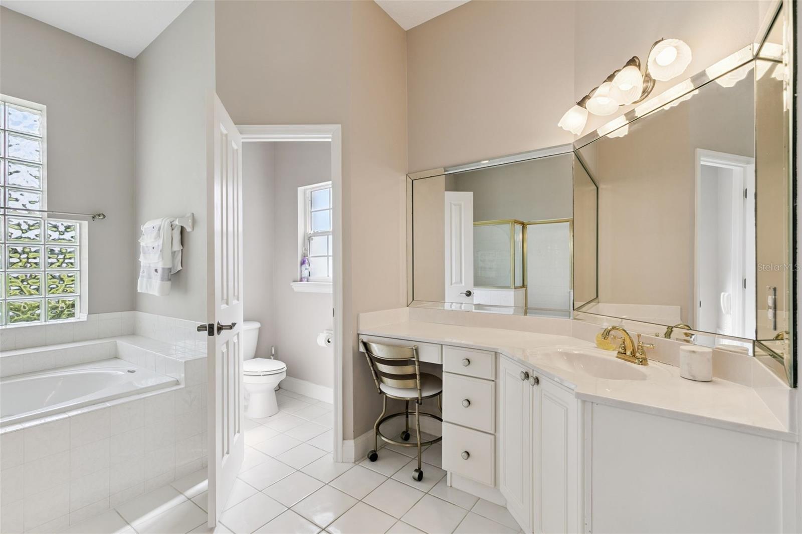 MEADOW BROOKE - Residential