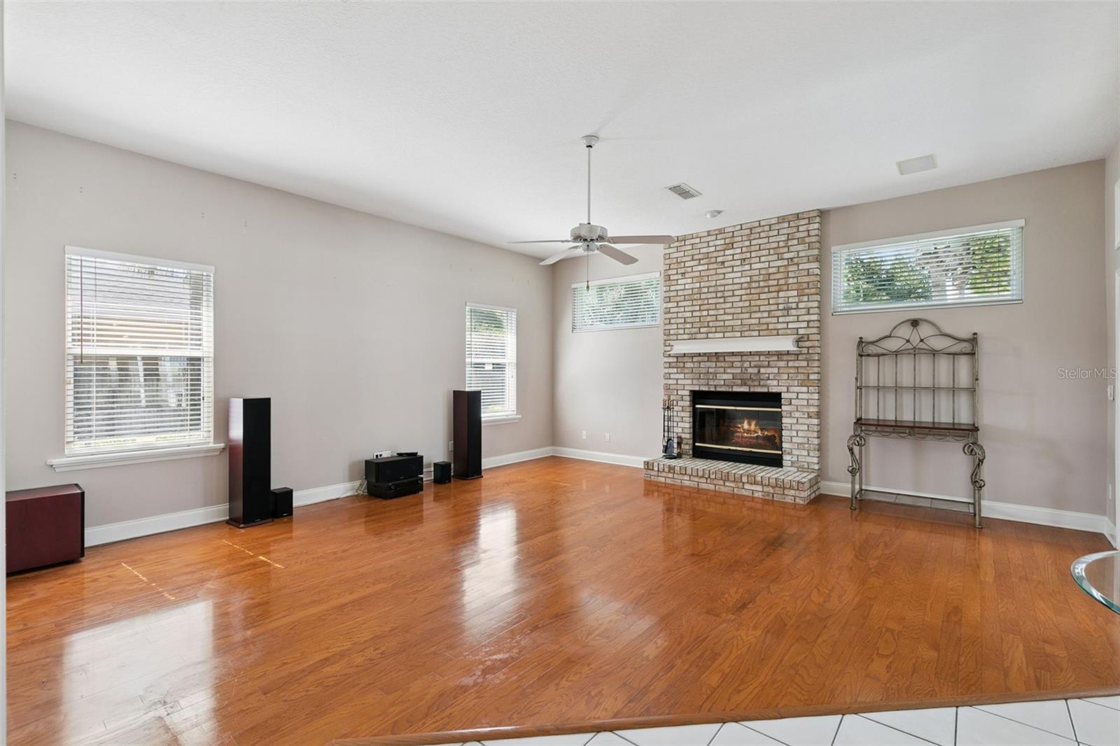 MEADOW BROOKE - Residential