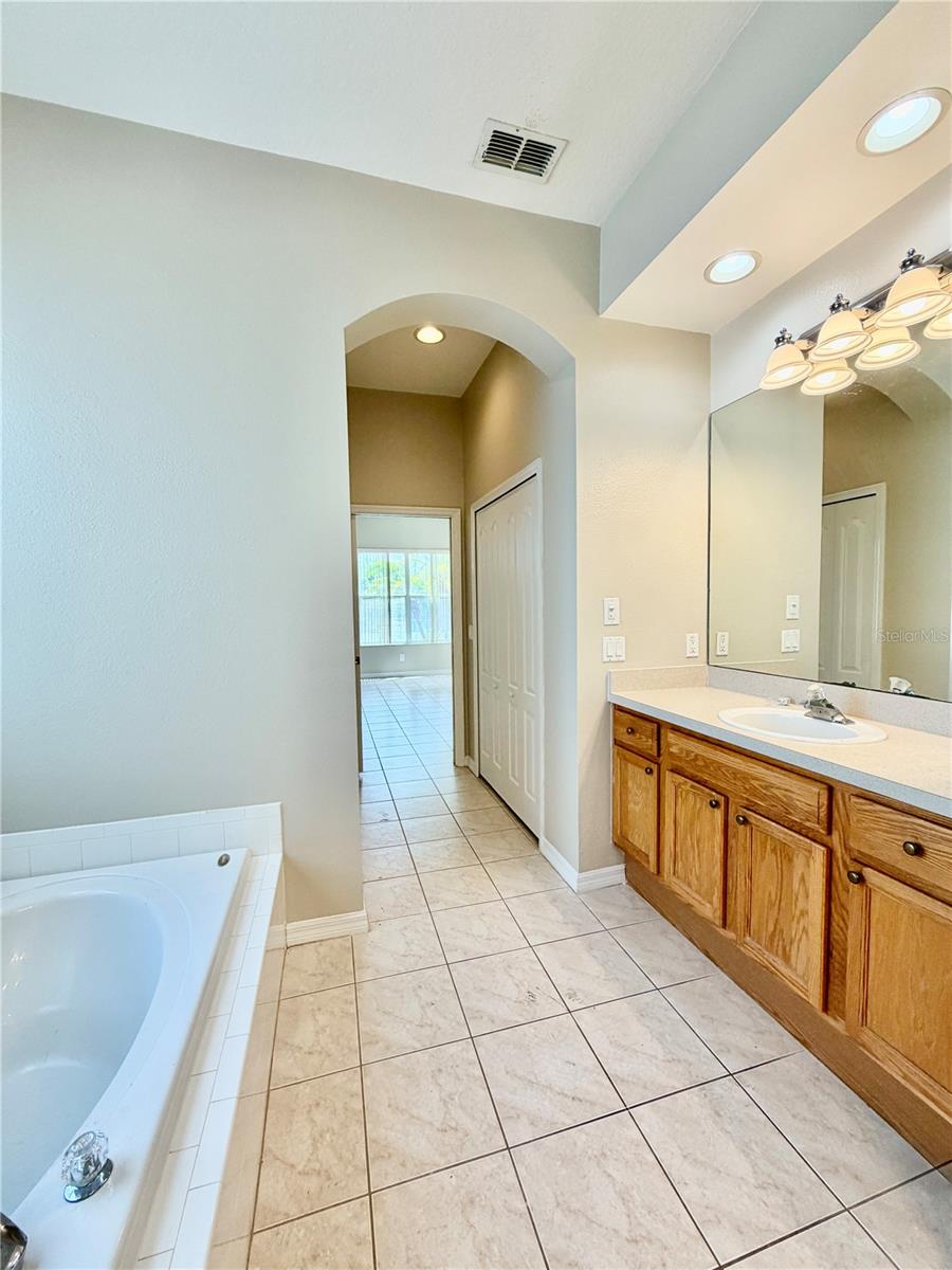 KEY VISTA - Residential Lease