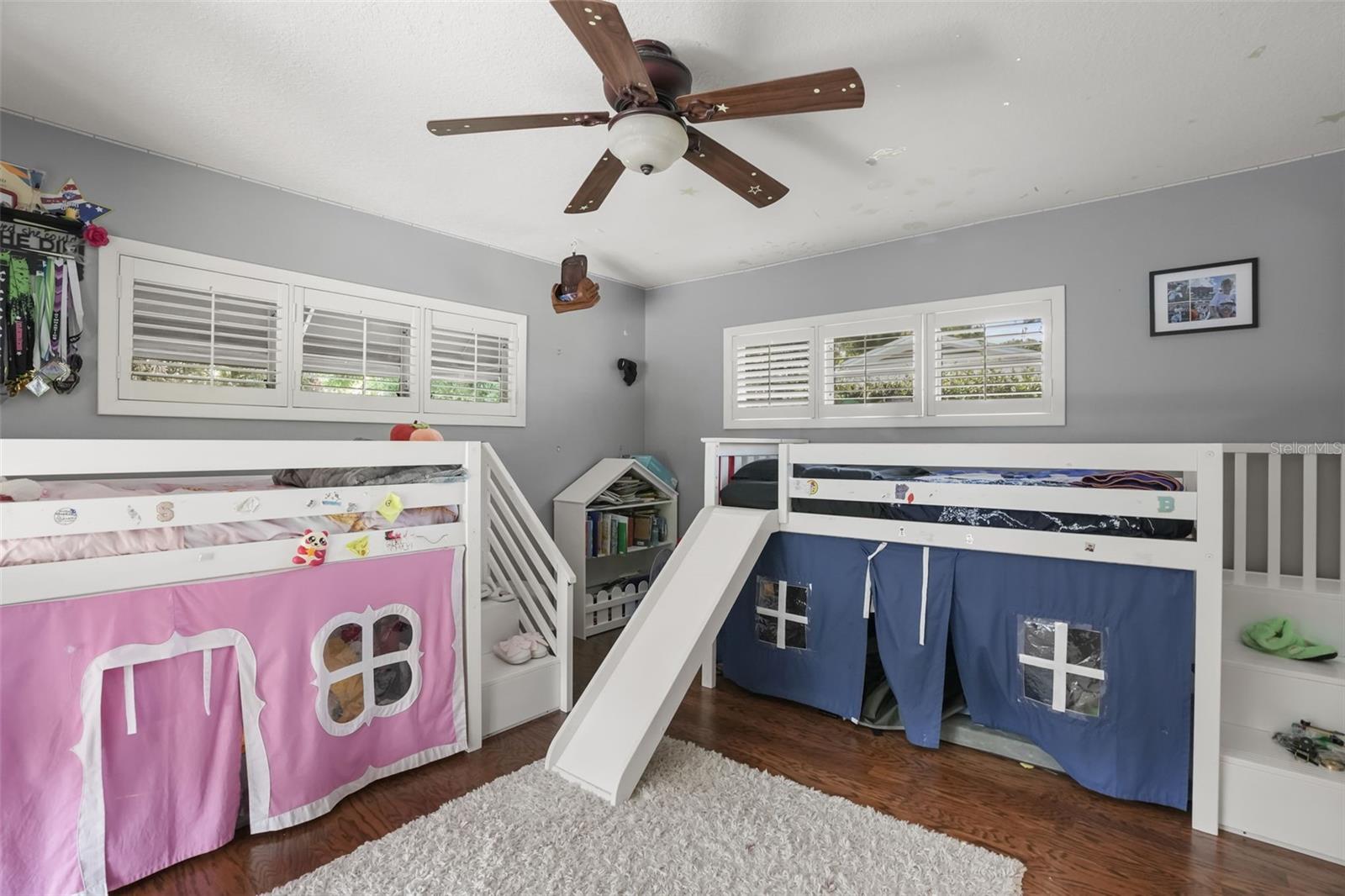 HOLLIEANNA SHORES - Residential