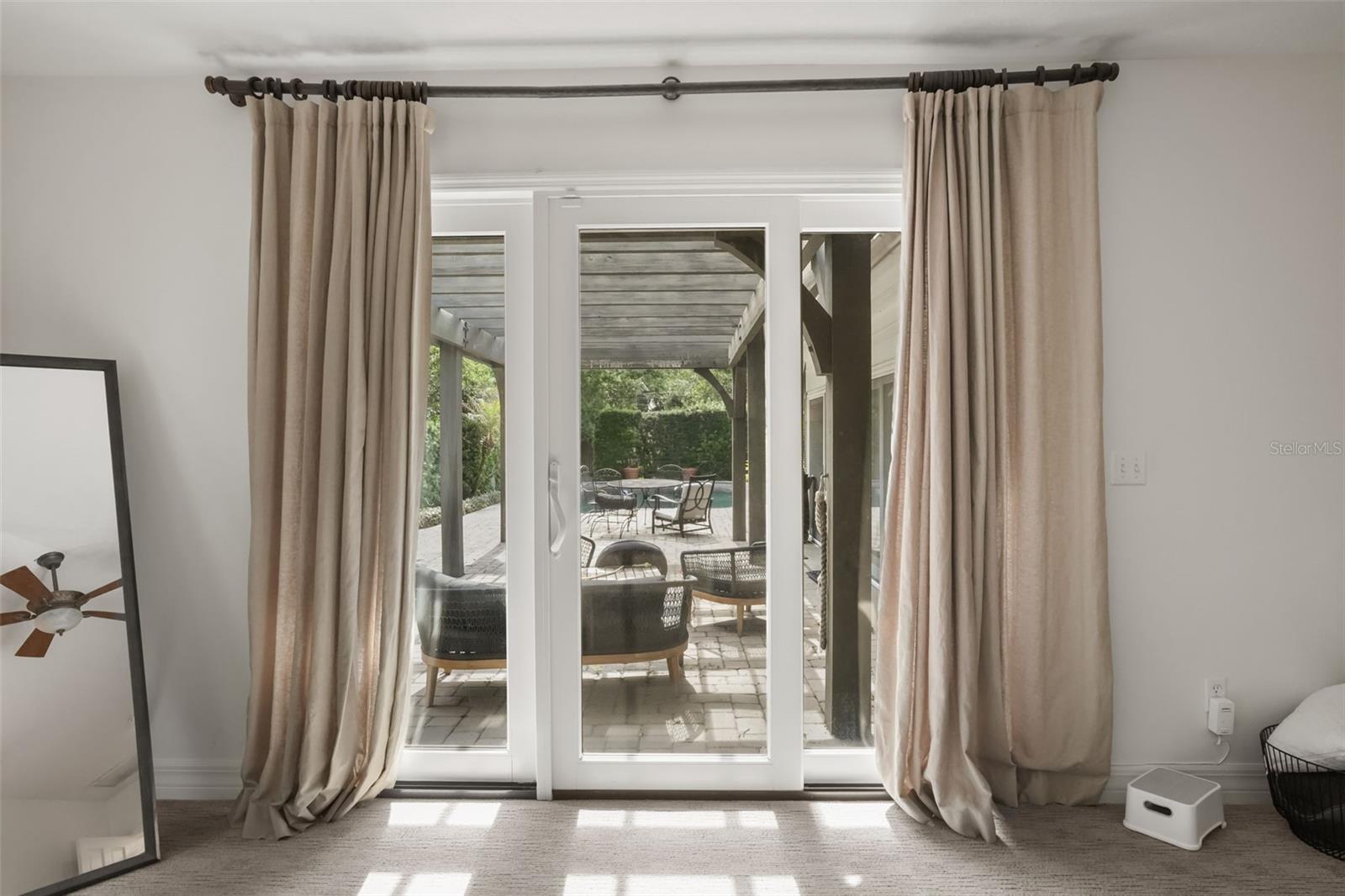 HOLLIEANNA SHORES - Residential