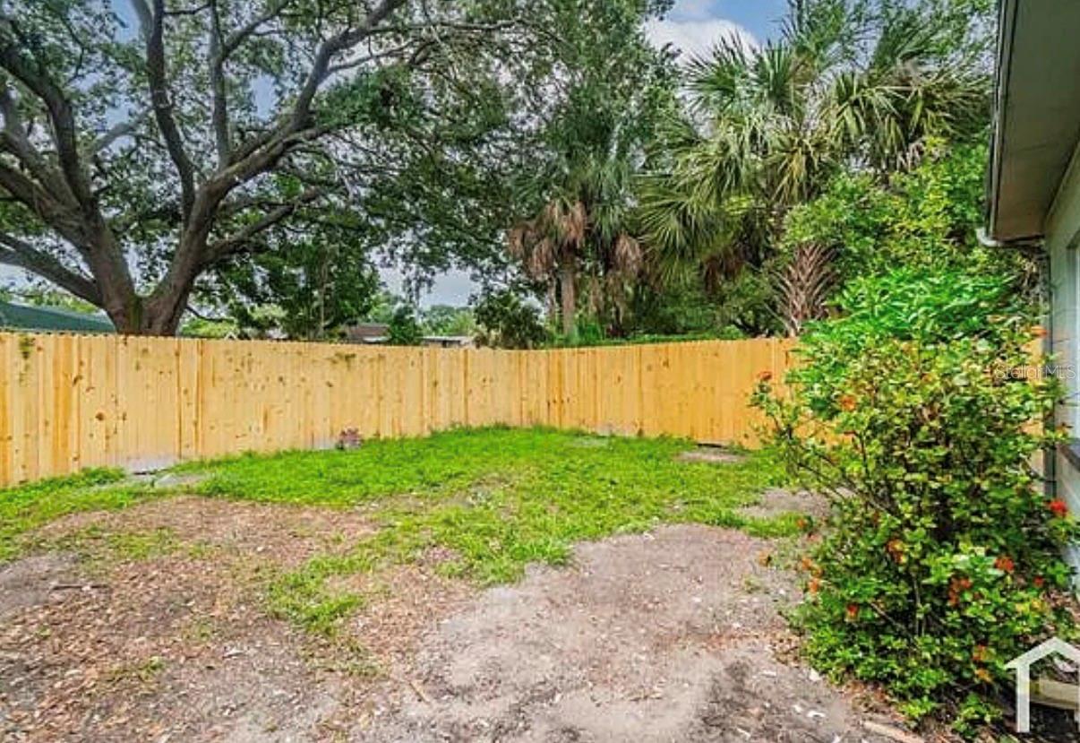 EL CERRO - Residential Lease