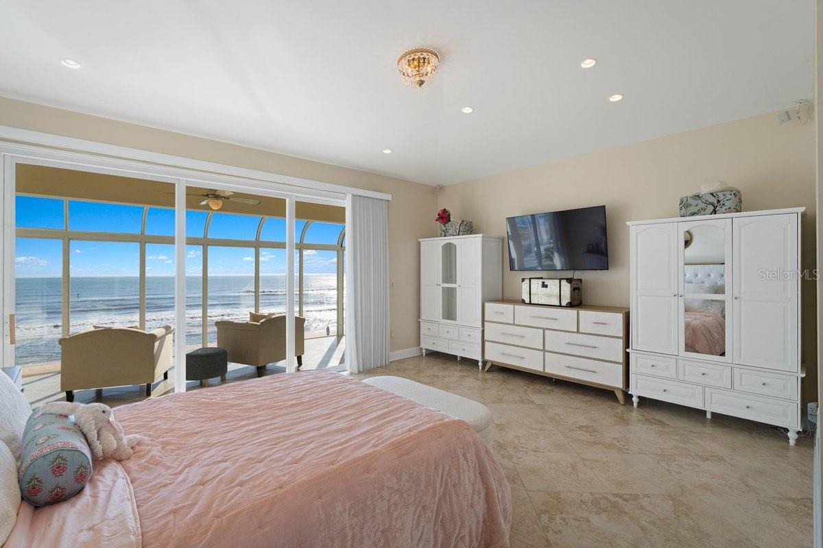 ARMAND BEACH ESTATES - Residential