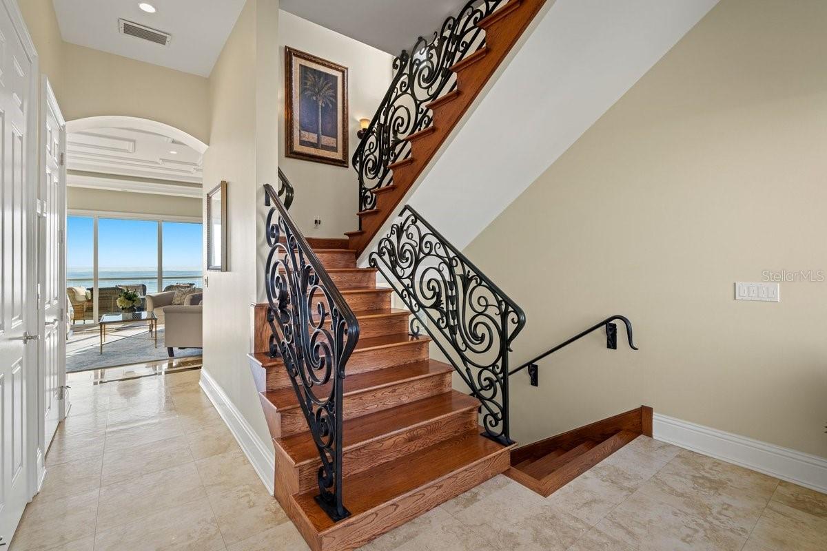 ARMAND BEACH ESTATES - Residential
