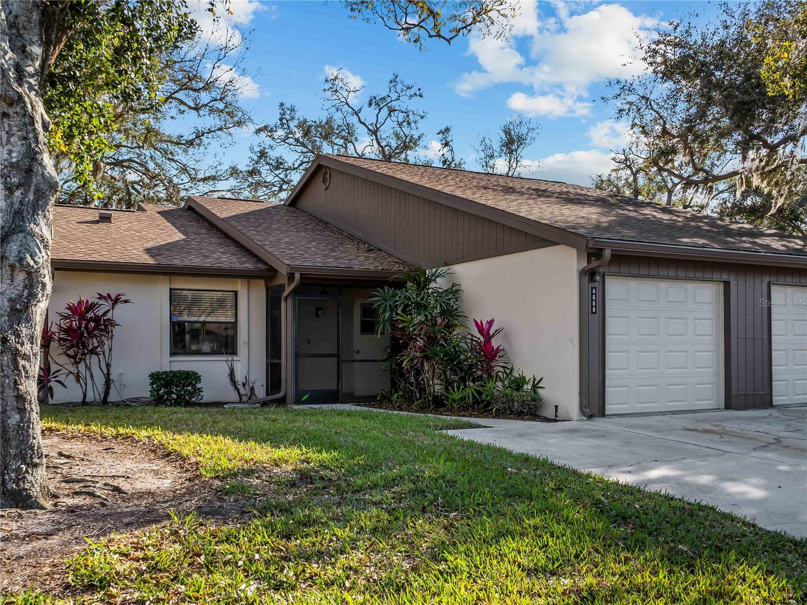 VILLAGE OAKS SEC A - Residential