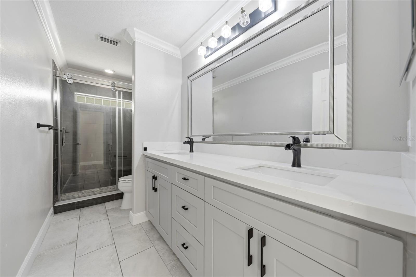 GLENMUIR 48 39 - Residential