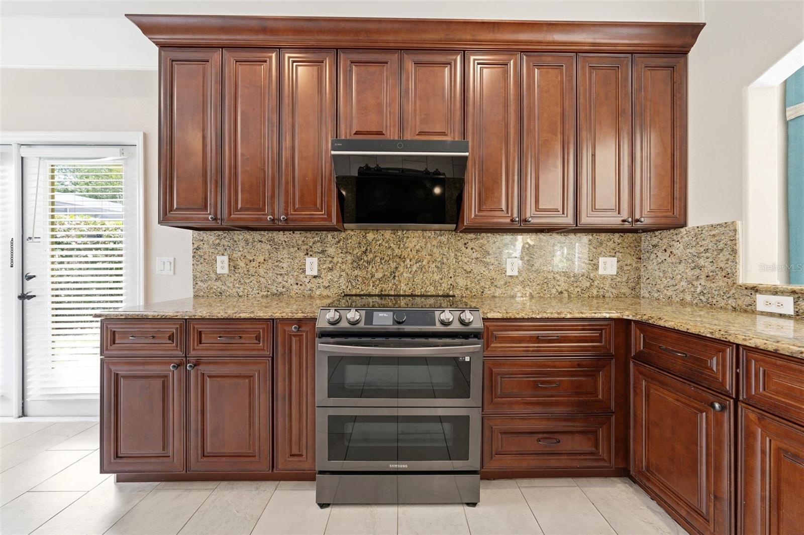 GLENMUIR 48 39 - Residential