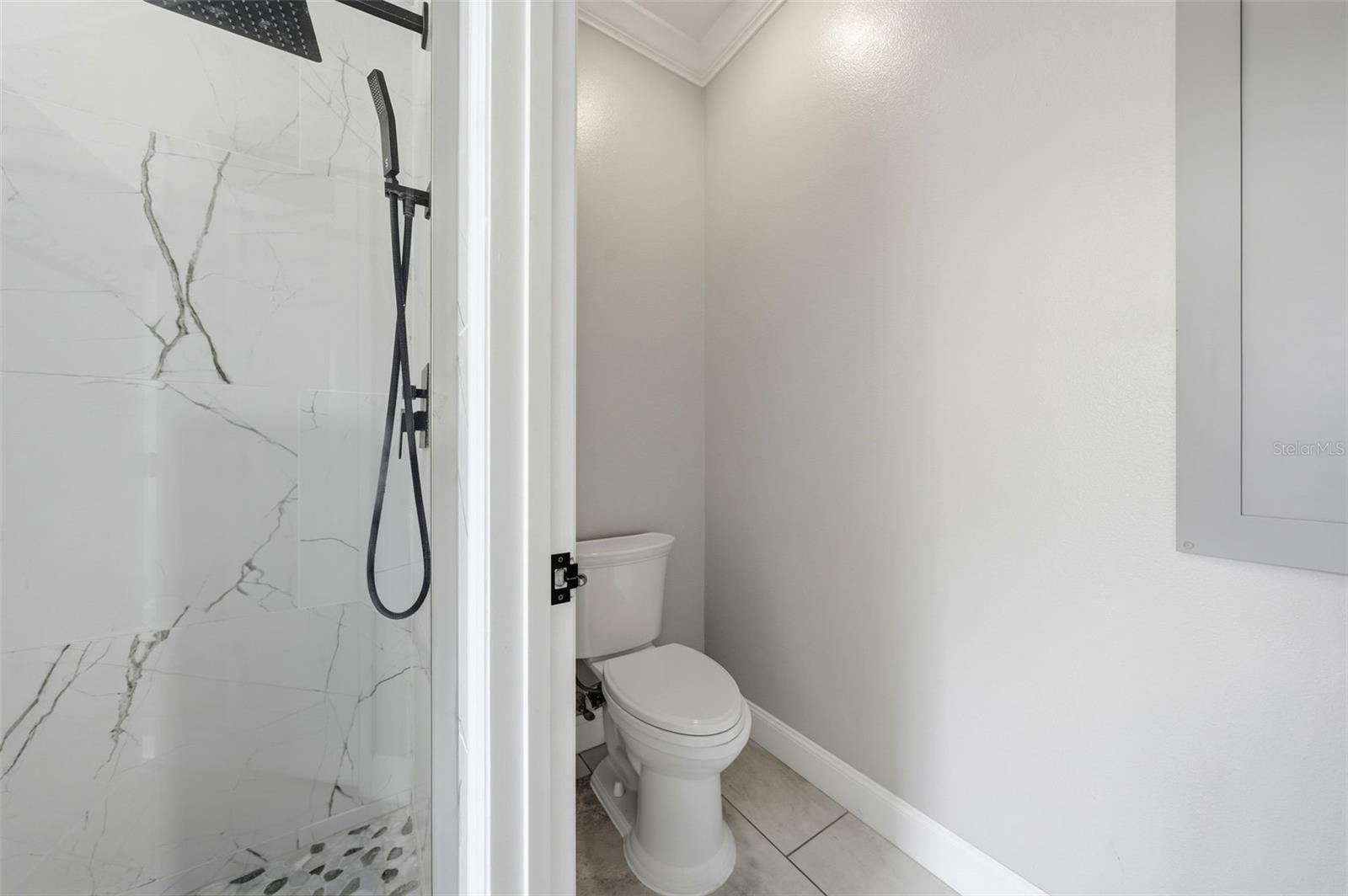 GLENMUIR 48 39 - Residential