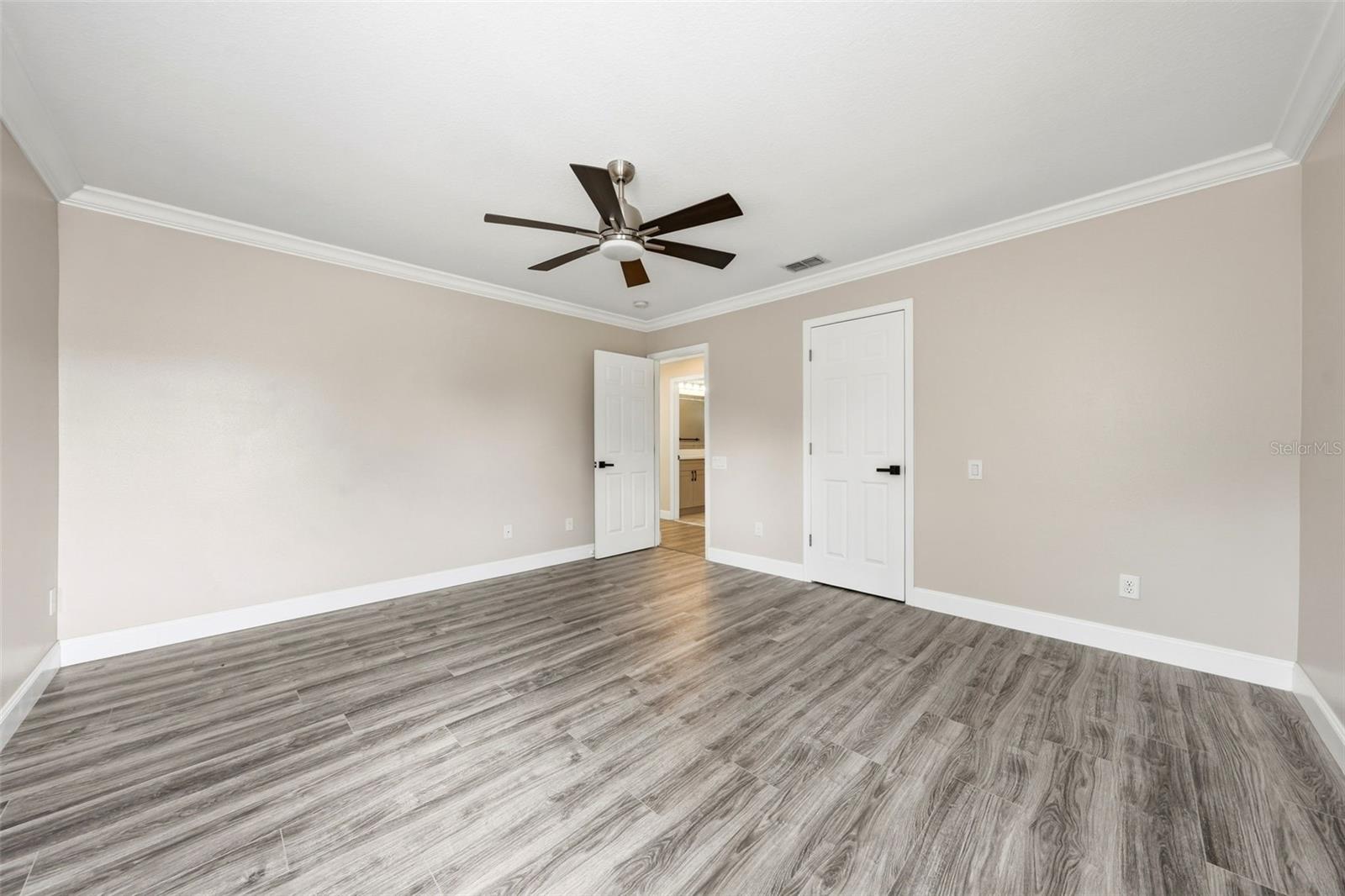 GLENMUIR 48 39 - Residential