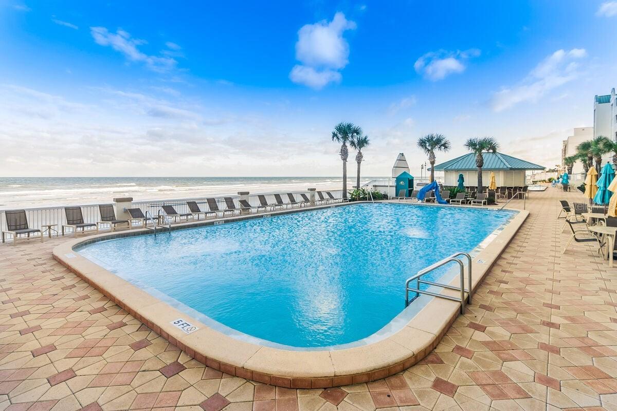 DAYTONA BEACH RESORT & CONF CENTER - Residential
