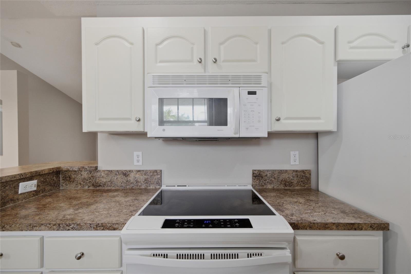 LAKE KIMBERLY VILLAGE CONDO - Residential
