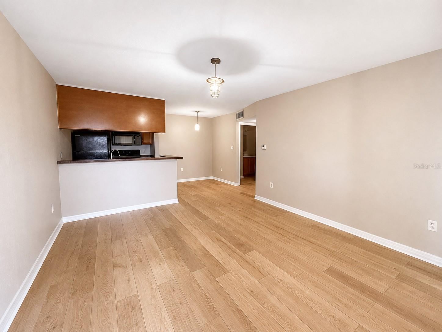 PARK LAKE AT PARSONS A CONDOMI - Residential Lease