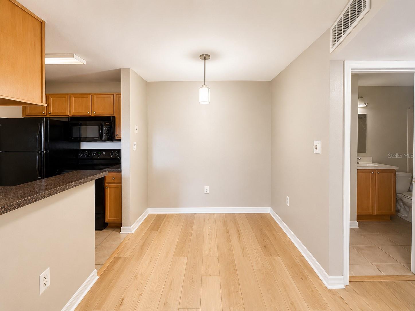 PARK LAKE AT PARSONS A CONDOMI - Residential Lease