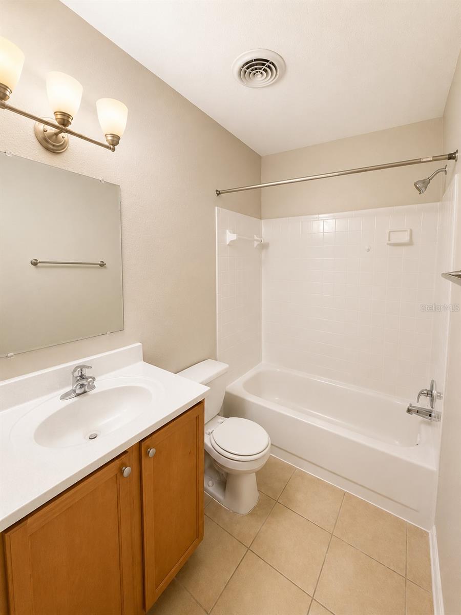PARK LAKE AT PARSONS A CONDOMI - Residential Lease