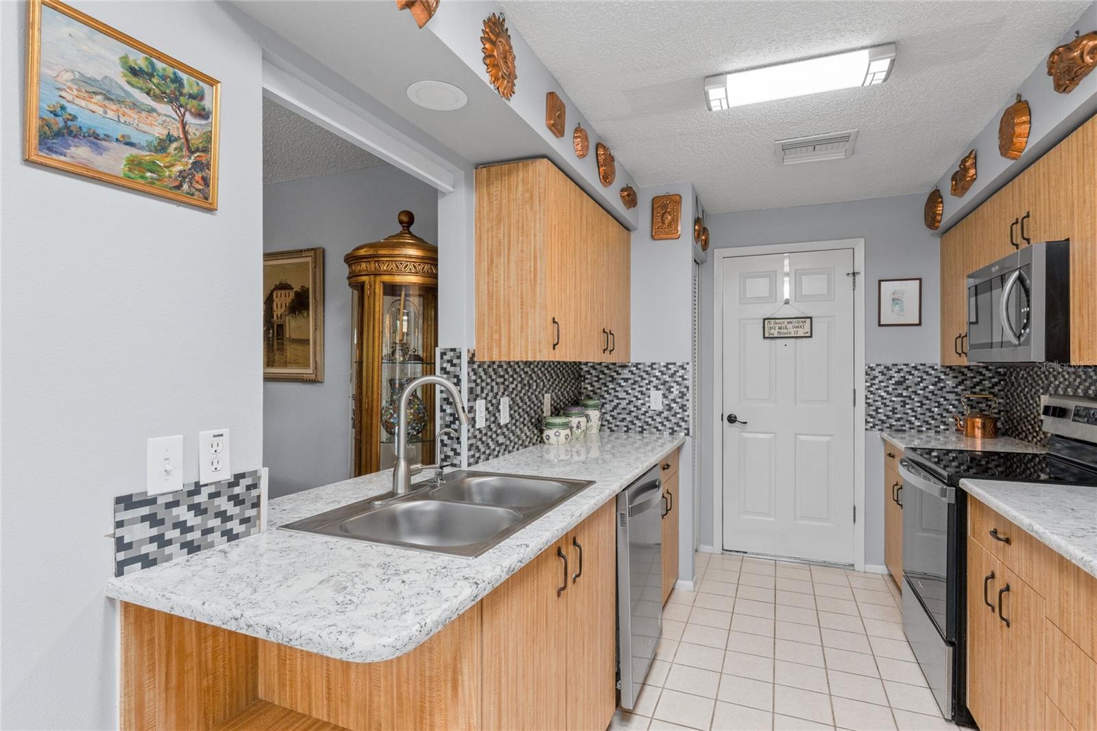 CAMBRIDGE COMMONS CONDO PH 02 - Residential