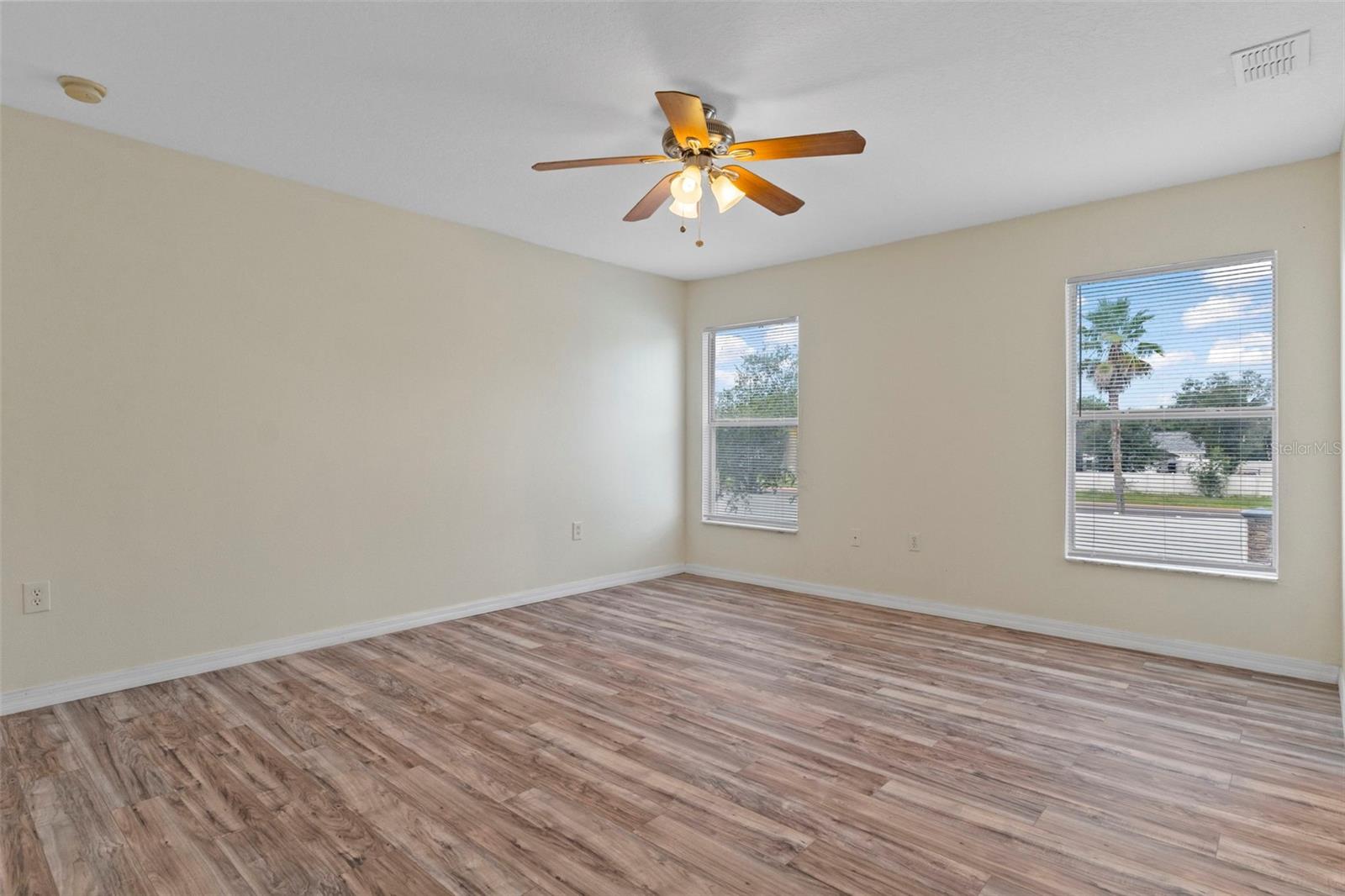 SILVER RIDGE - Residential