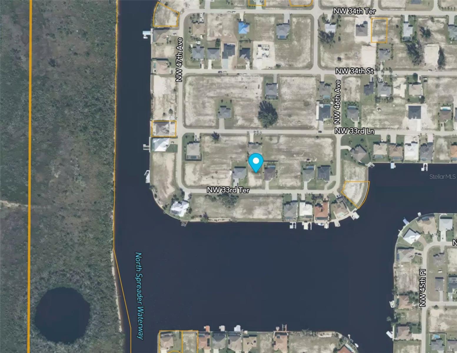 CAPE CORAL - Land
