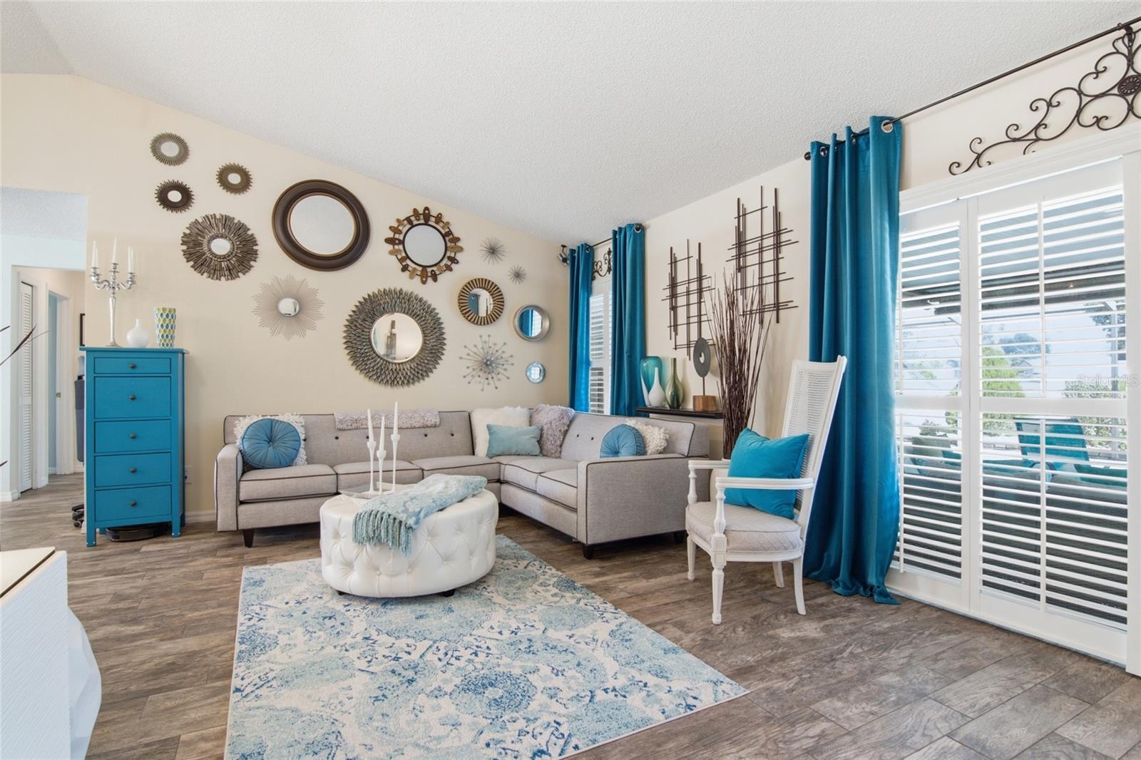 DELTONA LAKES UNIT 12 - Residential