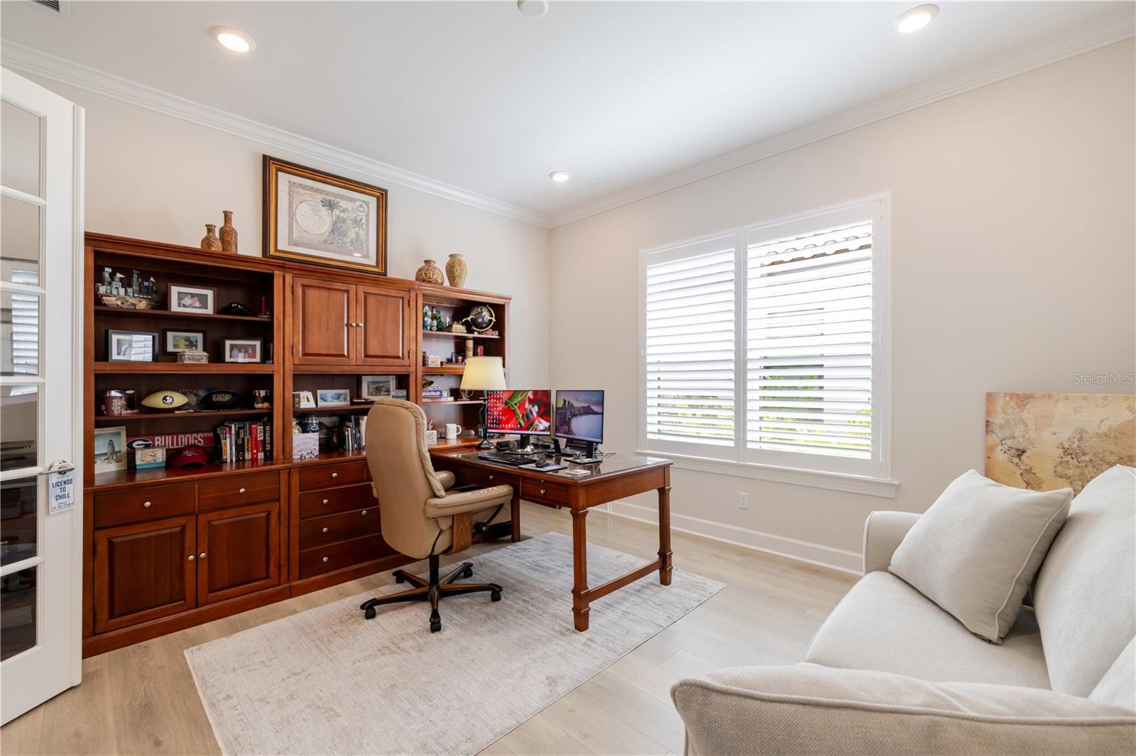 ESPLANADE LAKE CLUB 5 B - Residential
