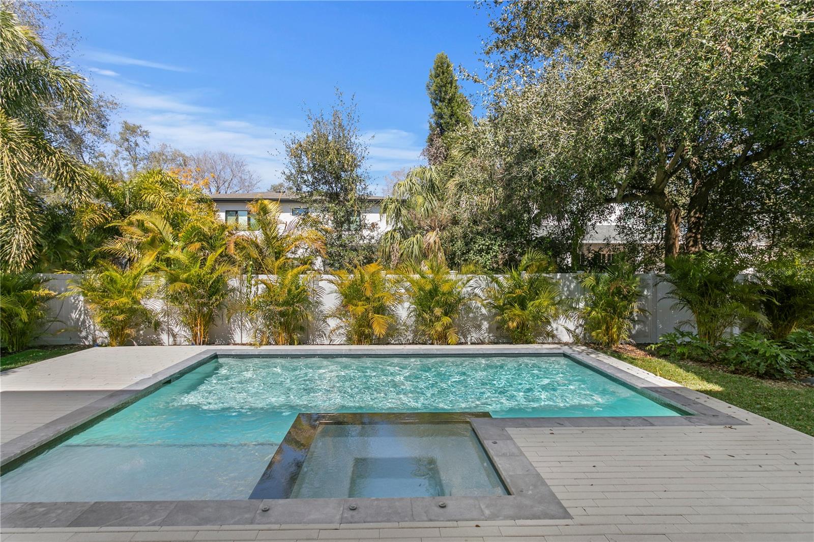 PICADILLY - Residential