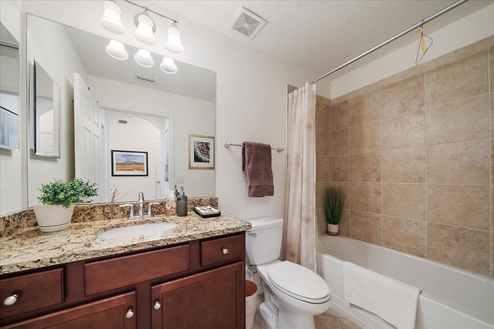 LAKEWOOD NATIONAL - Residential