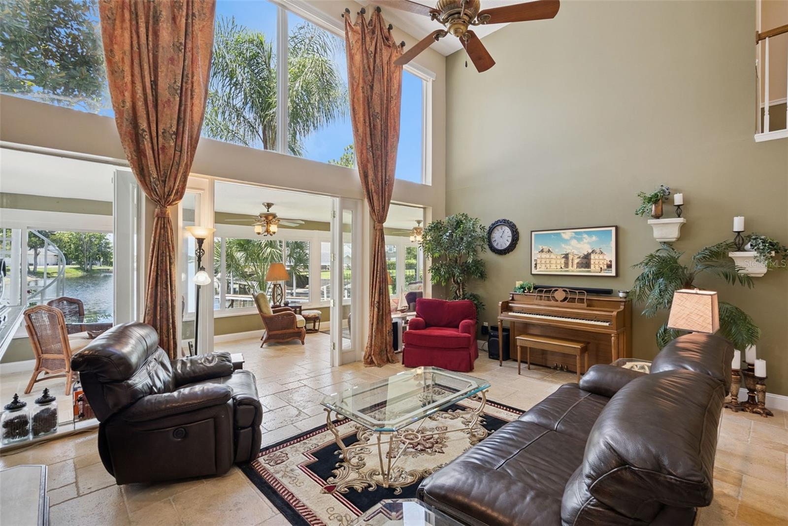 SHADOWBAY UNIT 1 - Residential