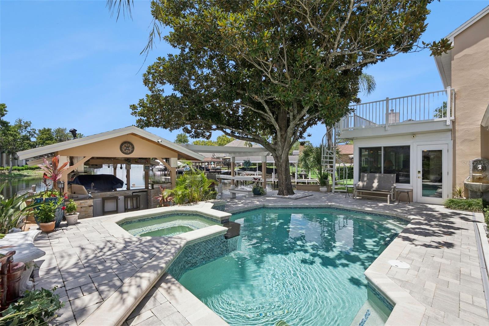 SHADOWBAY UNIT 1 - Residential