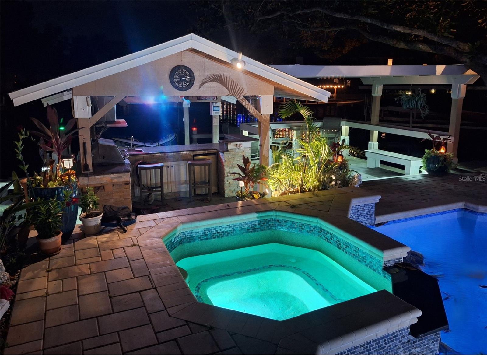 SHADOWBAY UNIT 1 - Residential