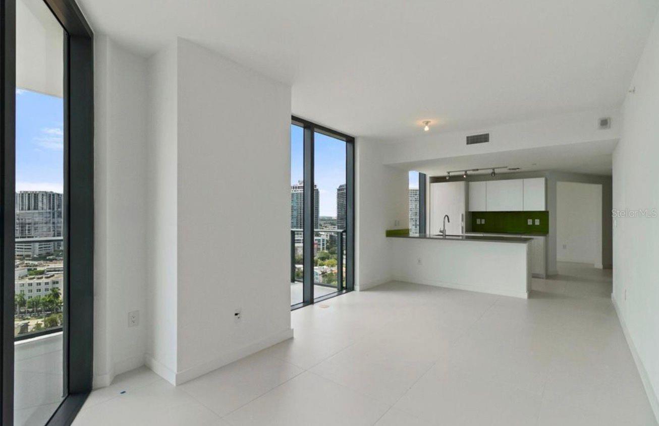 PARAISO BAYVIEWS - Residential
