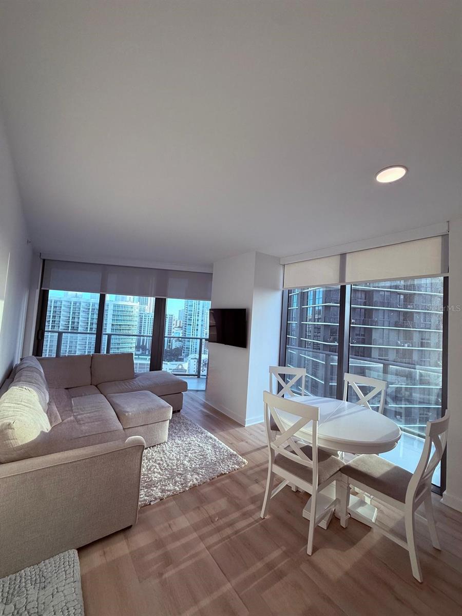PARAISO BAYVIEWS - Residential